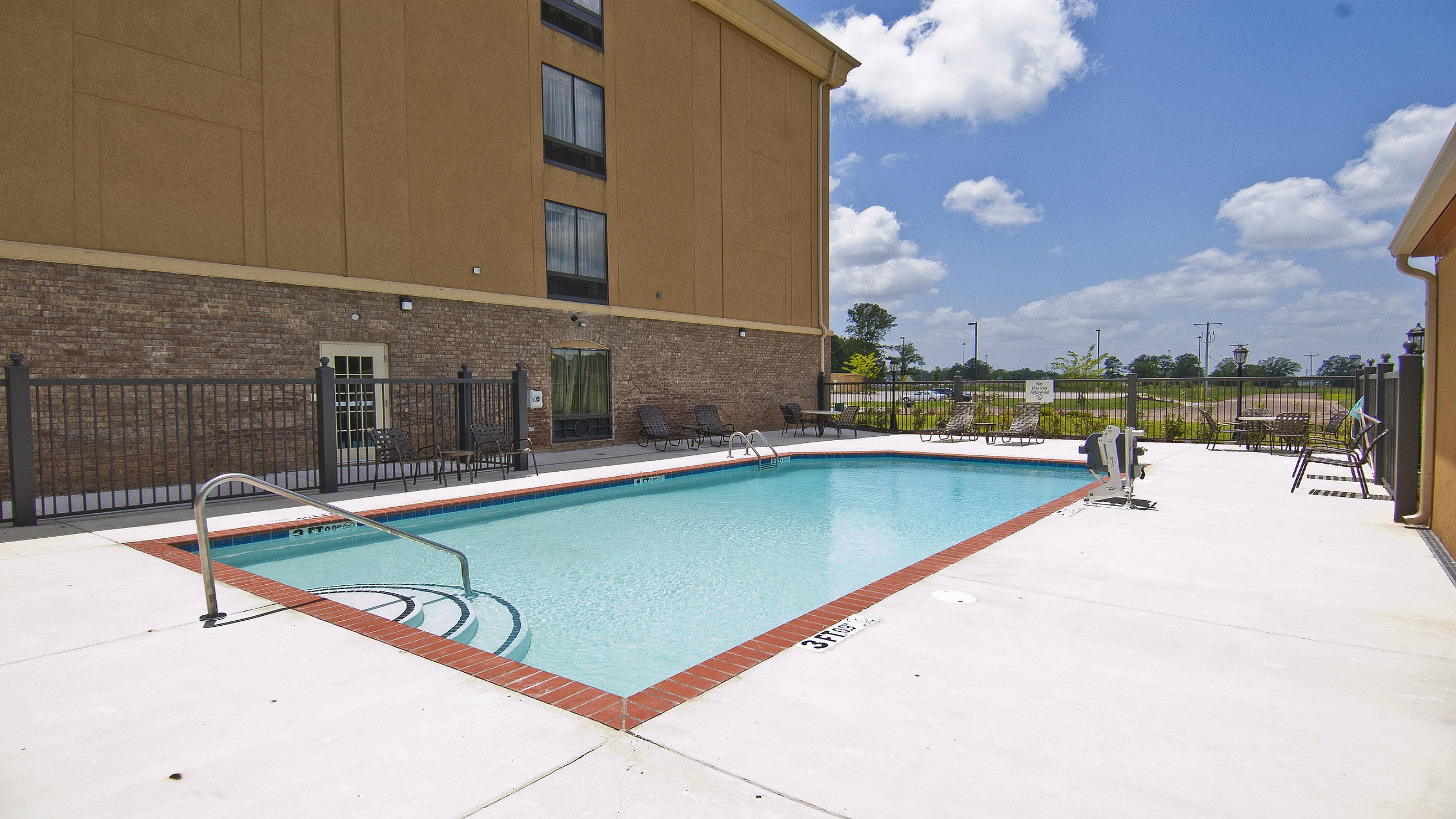 Holiday Inn Express & Suites Jackson/Pearl International Airport Zewnętrze zdjęcie